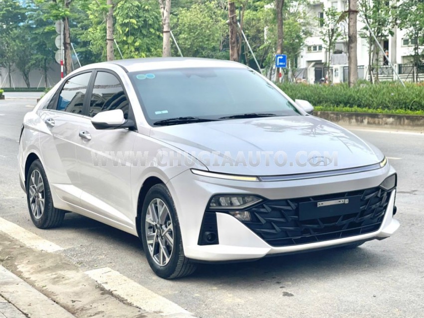 Hyundai Accent Cao cấp 1.5 AT 2024