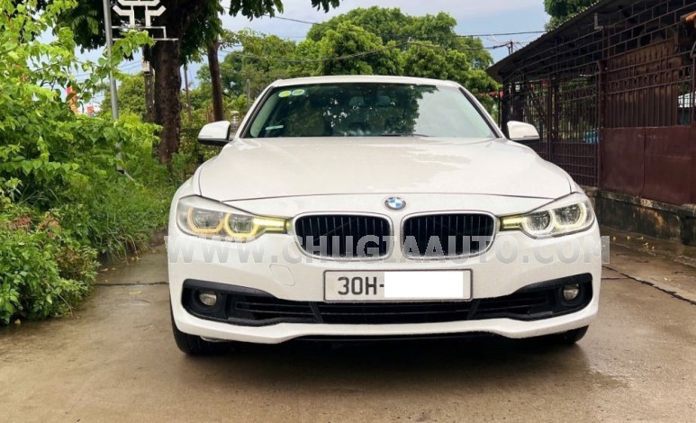 BMW 3 Series 320i 2015