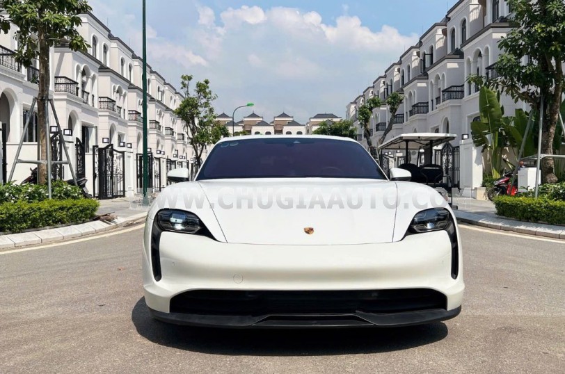 Porsche Taycan Base 2021