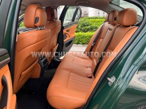 Xe BMW 5 Series 520i 2012