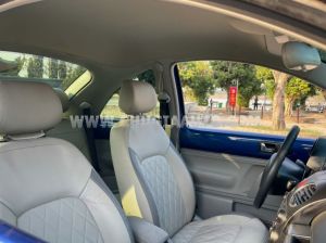 Xe Volkswagen New Beetle 1.6 AT 2009