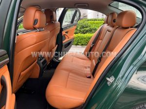 Xe BMW 5 Series 520i 2012