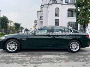 Xe BMW 5 Series 520i 2012