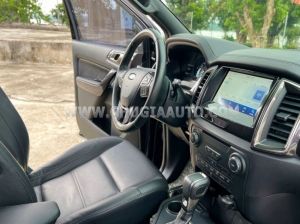 Xe Ford Everest Titanium 2.0L 4x2 AT 2018