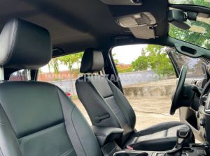 Xe Ford Everest Titanium 2.0L 4x2 AT 2018