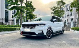 Xe Kia Carnival Signature 2.2D 2023