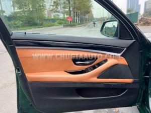 Xe BMW 5 Series 520i 2012