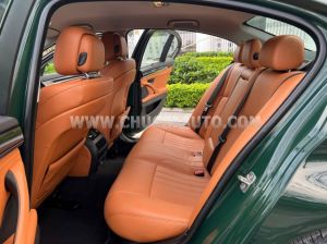 Xe BMW 5 Series 520i 2012