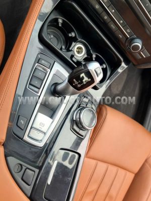 Xe BMW 5 Series 520i 2012
